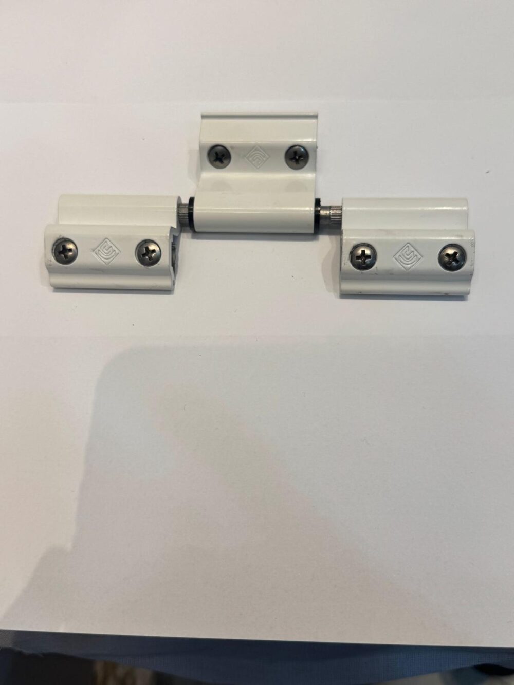 مفصلات باب ثلاثيه